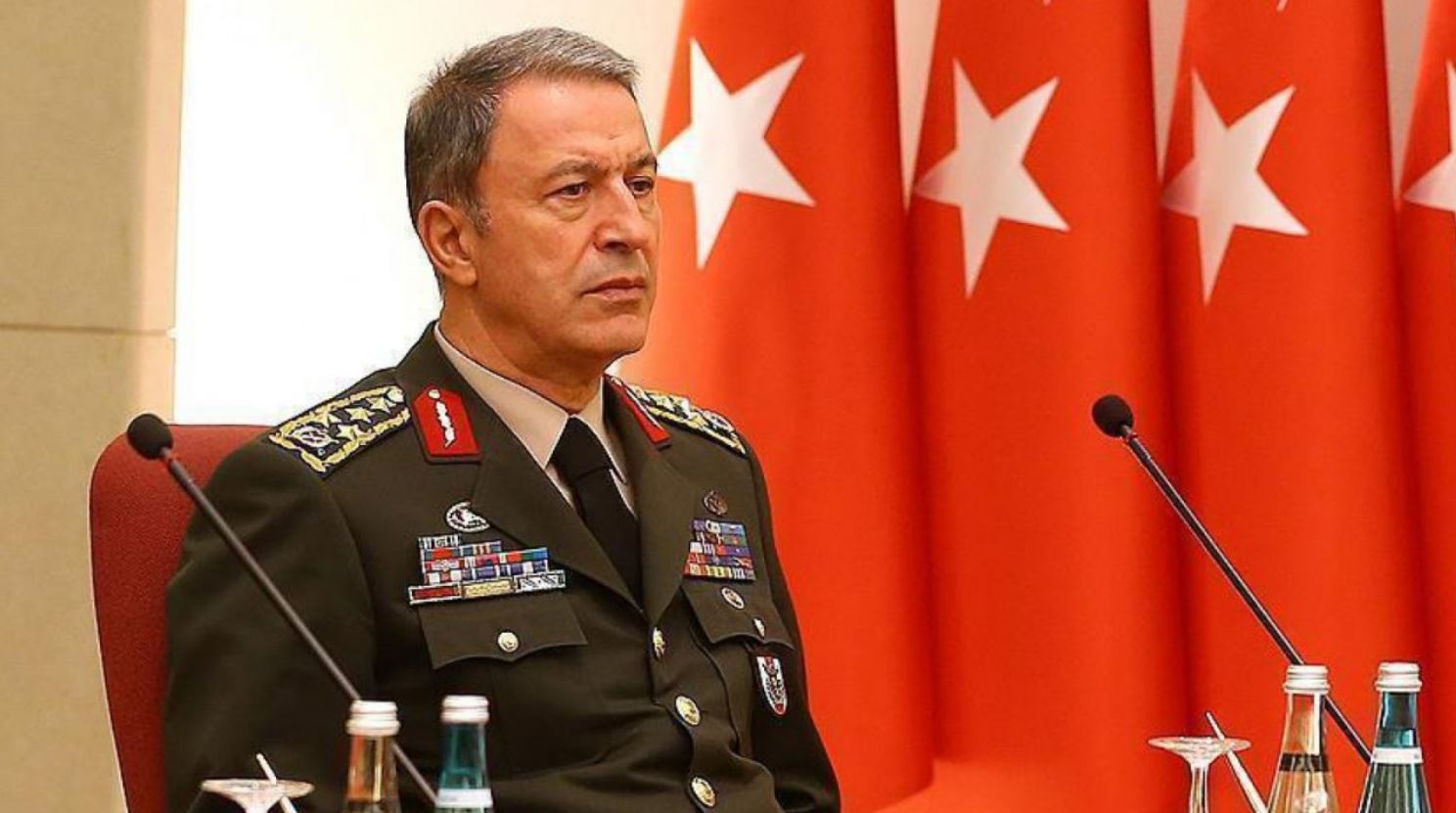 Министры обороны Турции и Великобритании провели переговоры