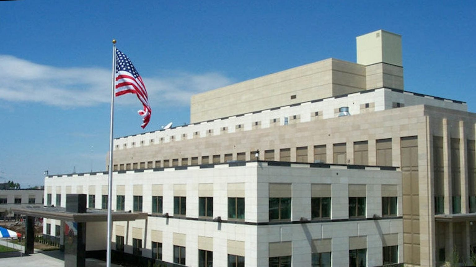 Посольство США в Армении будет закрыто 1 мая