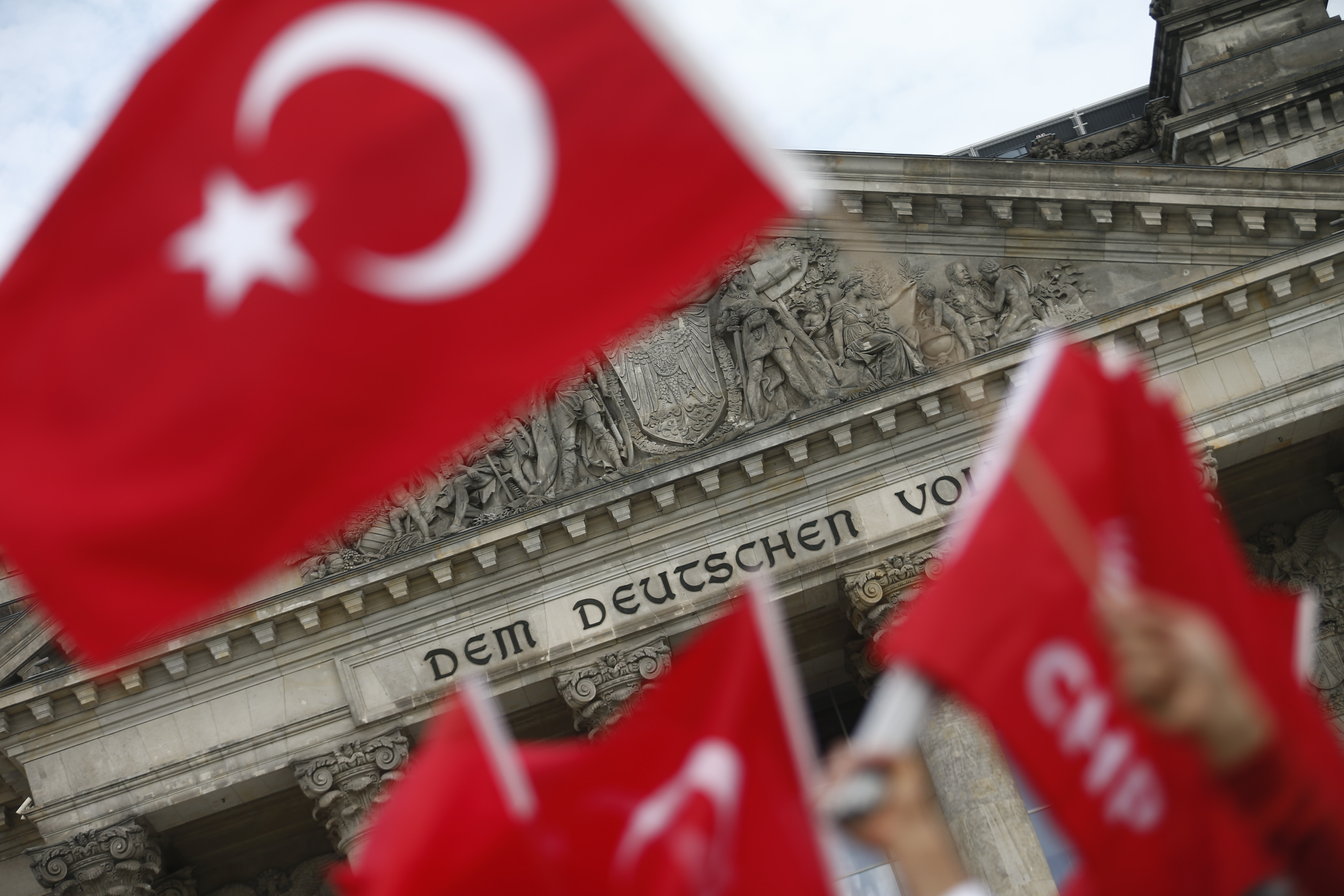 В Турции недовольны запретом ФРГ Эрдогану выступать перед турецкой общиной