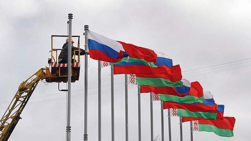 Белоруссия должна обладать одинаковыми правами с РФ в рамках Союзного государства – посол