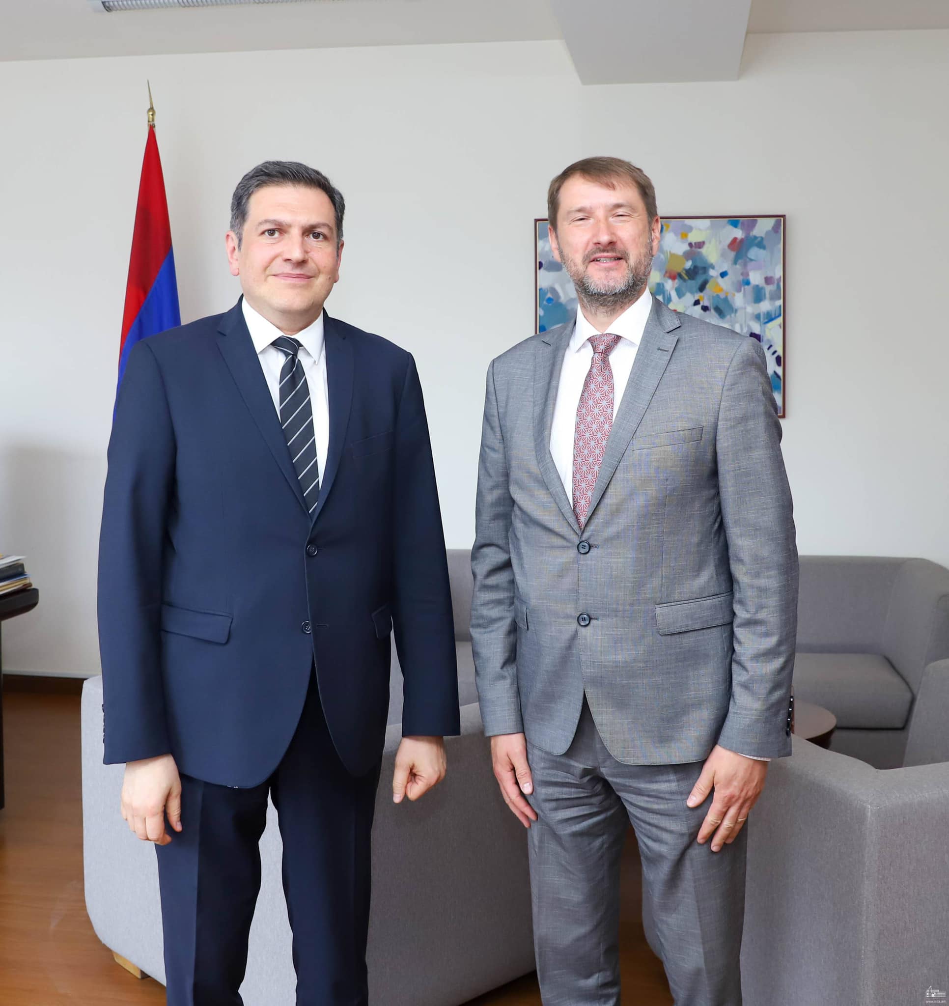 Երևանում տեղի ունեցան խորհրդակցություններ Հայաստանի և Լատվիայի ԱԳՆ-ների միջև