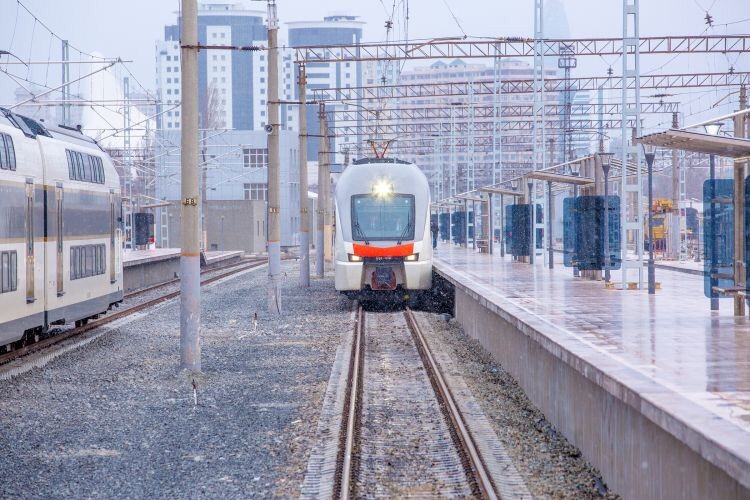Азербайджан в 2020 году начнет реконструкцию железной дороги от Баку до границы с Россией