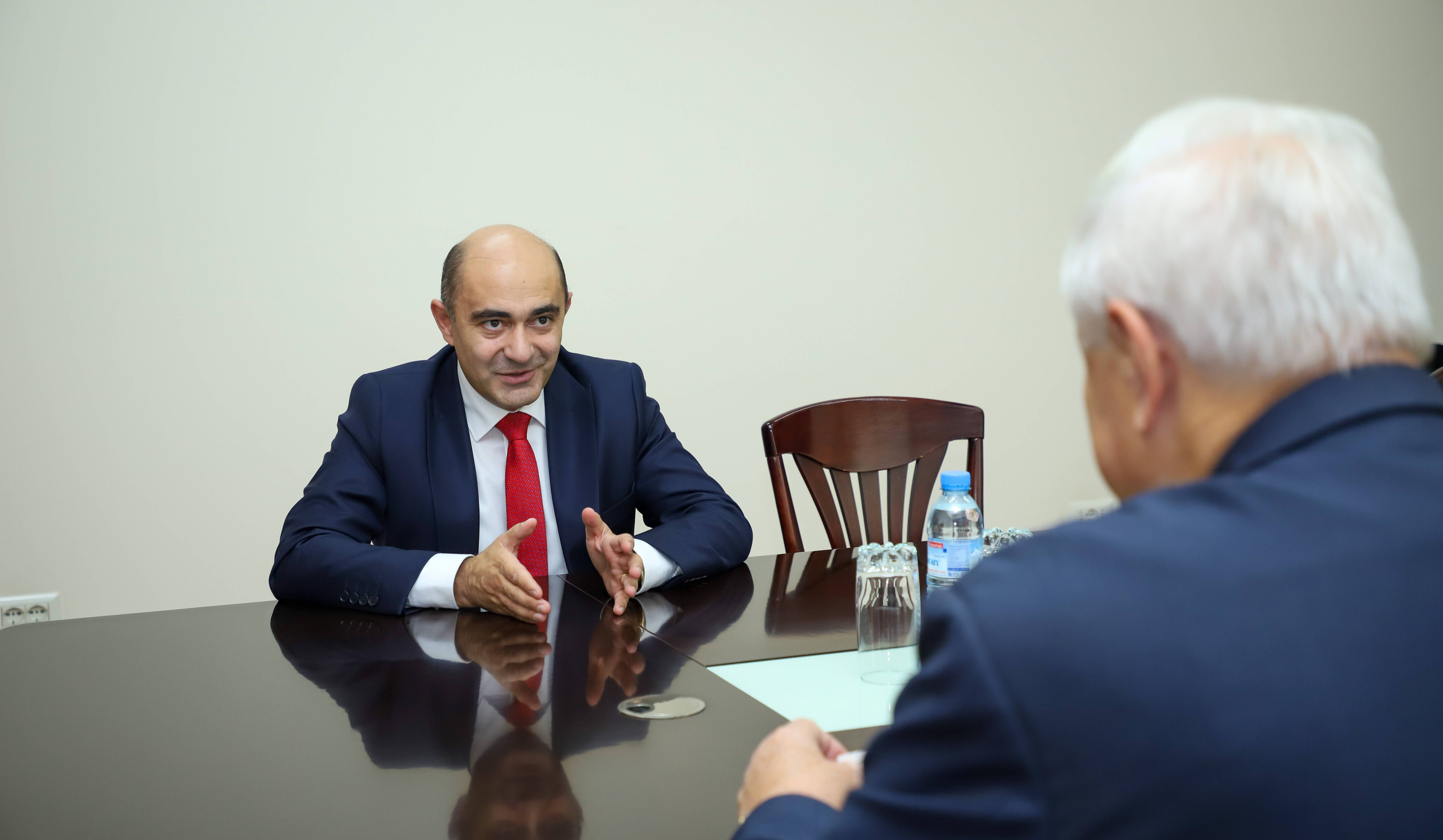 Эдмон Марукян и Анджей Каспршик обсудили вопросы регионального мира и безопасности