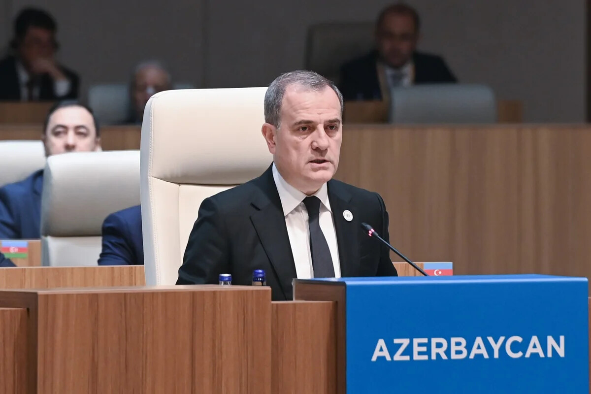 Баку продолжает диктовать Еревану