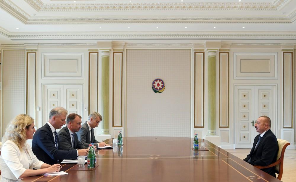 Алиев обсудил со спецпредставителем ЕС вопросы сотрудничества и карабахский конфликт