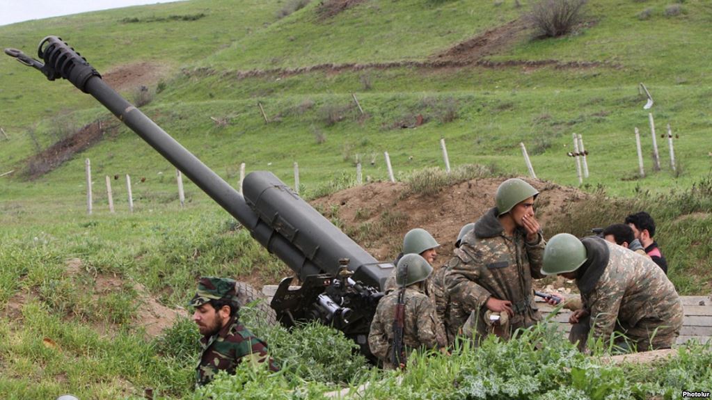 Азербайджан попытается вести «smart war»