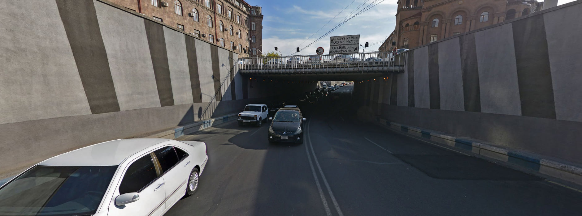 Движение по тоннелю на пересечении улицы Чаренца и Гетара будет временно прекращено 