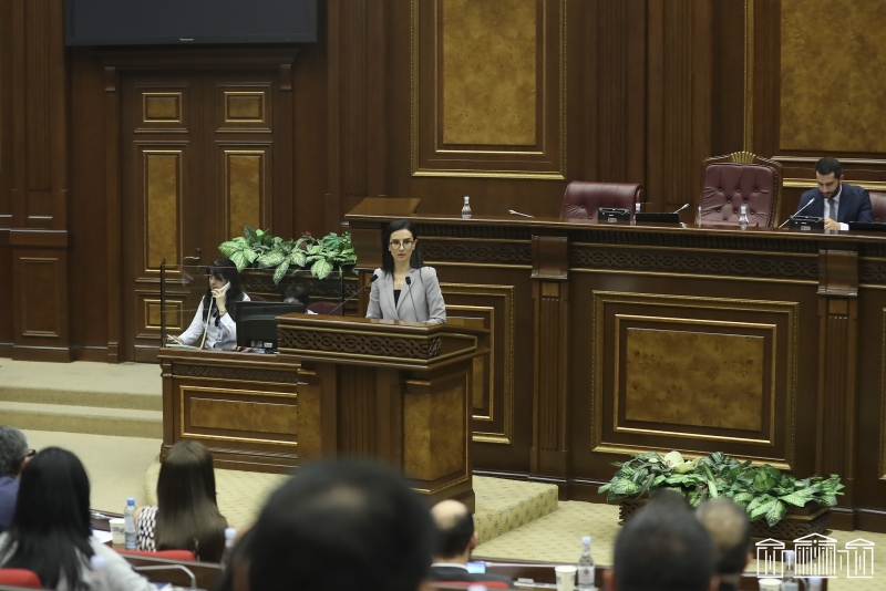 Парламент Армении приступил к рассмотрению ходатайства генпрокурора