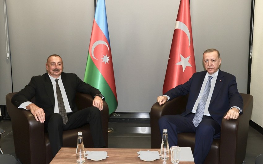 Эрдоган высказал Алиеву поддержку Турции в связи с последними событиями в Карабахе
