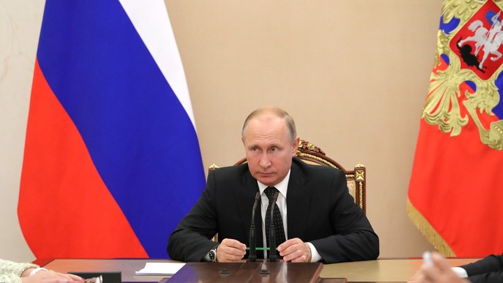 Владимир Путин внес в Думу проекты о статусе наблюдателя и представительстве в ОДКБ