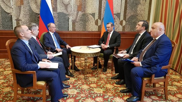 Секретари Совбезов Армении и России обсудили широкий круг вопросов