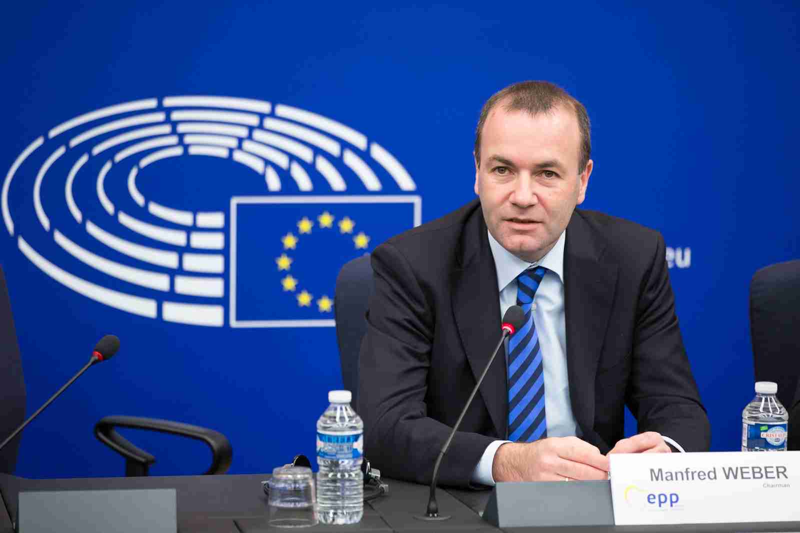 Глава Европейской народной партии предупредил о возможном выходе Польши из Евросоюза