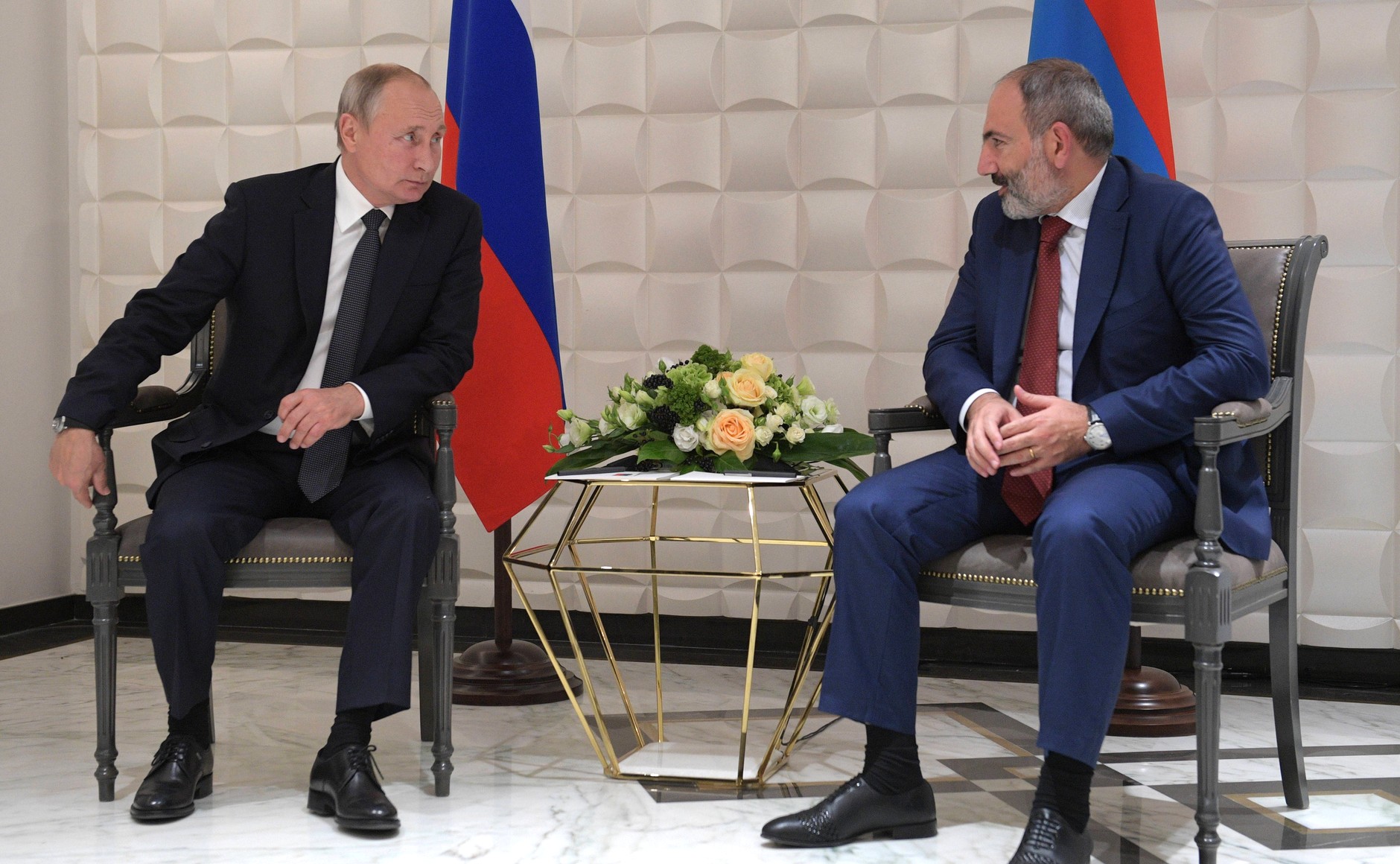 «Блестящая» встреча Пашинян-Путин состоялась в аэропорту: она длилась полтора часа