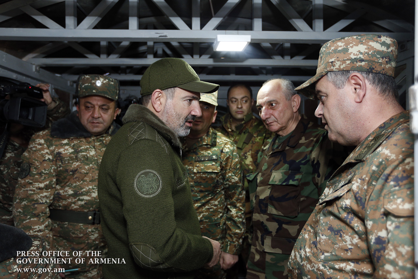 Пашинян: Гарант безопасности Армении и Арцаха номер один – армия