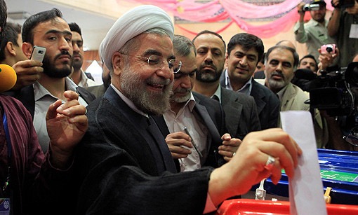 Эксперт: внешнеполитические курсы Рухани и Раиси мало чем отличаются