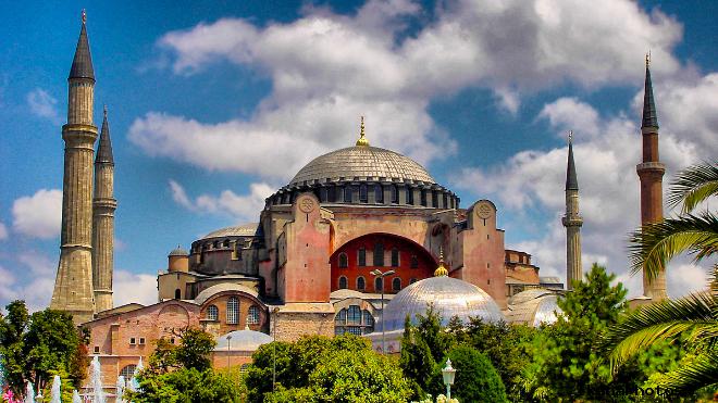 Госсовет Турции отменил решение 1934 года о преобразовании Св. Софии из мечети в музей