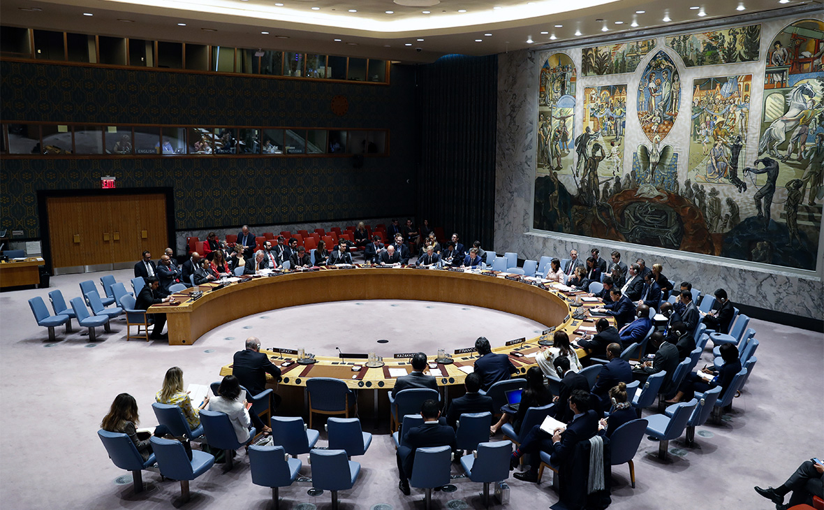Совбез ООН призвал Армению и Азербайджан остановить войну 