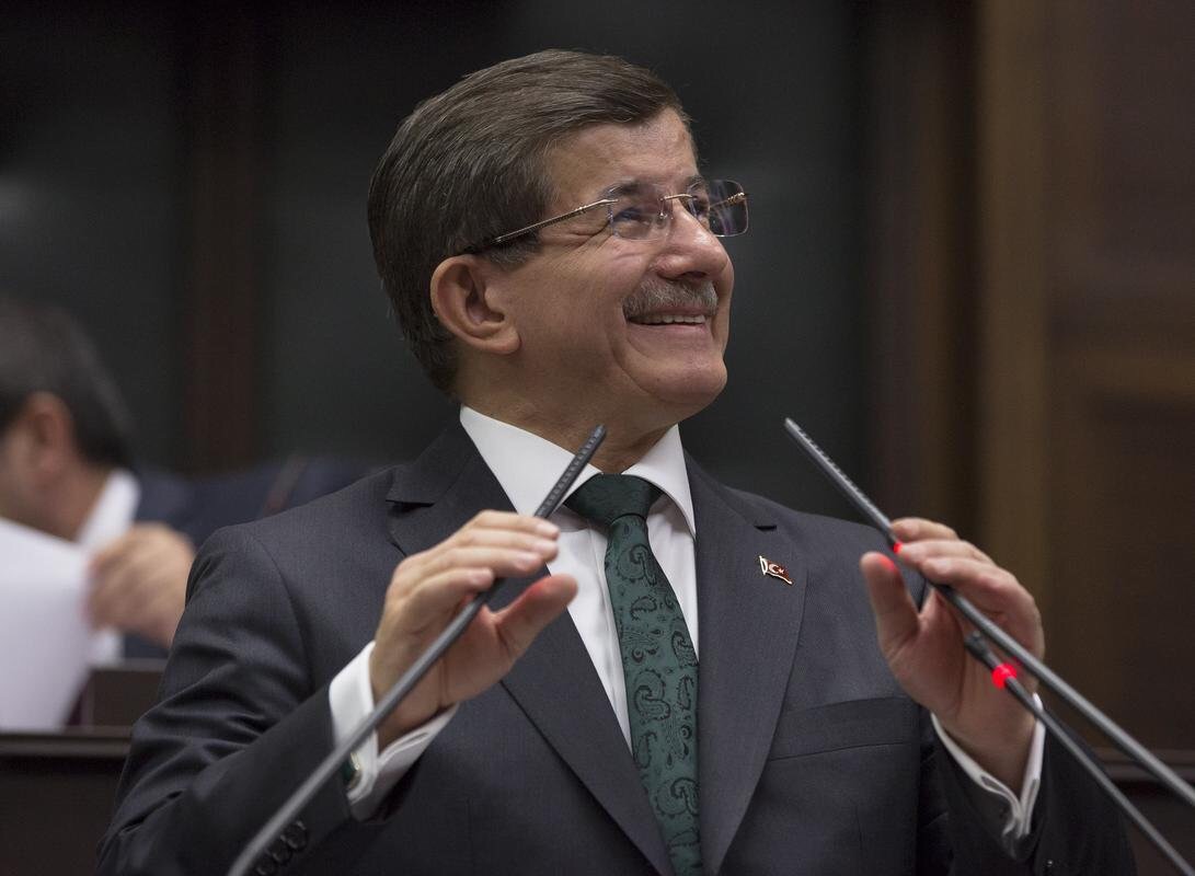 Sözcü: Экс-премьер Турции Давутоглу готовится стать лидером новой партии