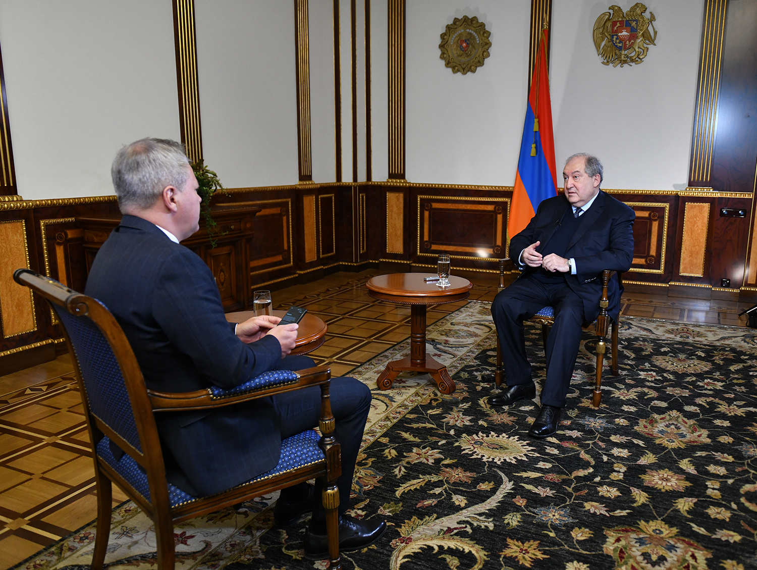 Армения столкнулась с многокомпонентным кризисом: Армен Саркисян