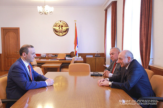 Бако Саакян и глава Совбеза Армении обсудили вопросы безопасности