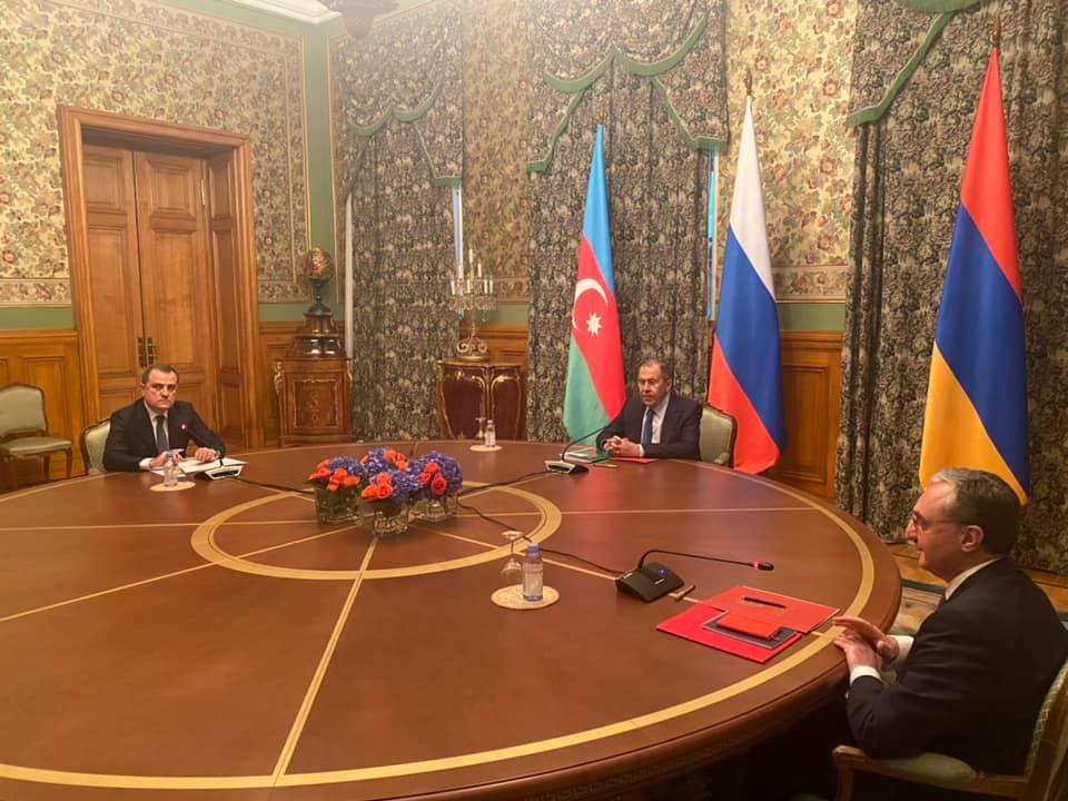 «Սկսվեց». Մոսկվայում մեկնարկել է Հայաստանի, ՌԴ-ի և Ադրբեջանի ԱԳ նախարարների հանդիպումը