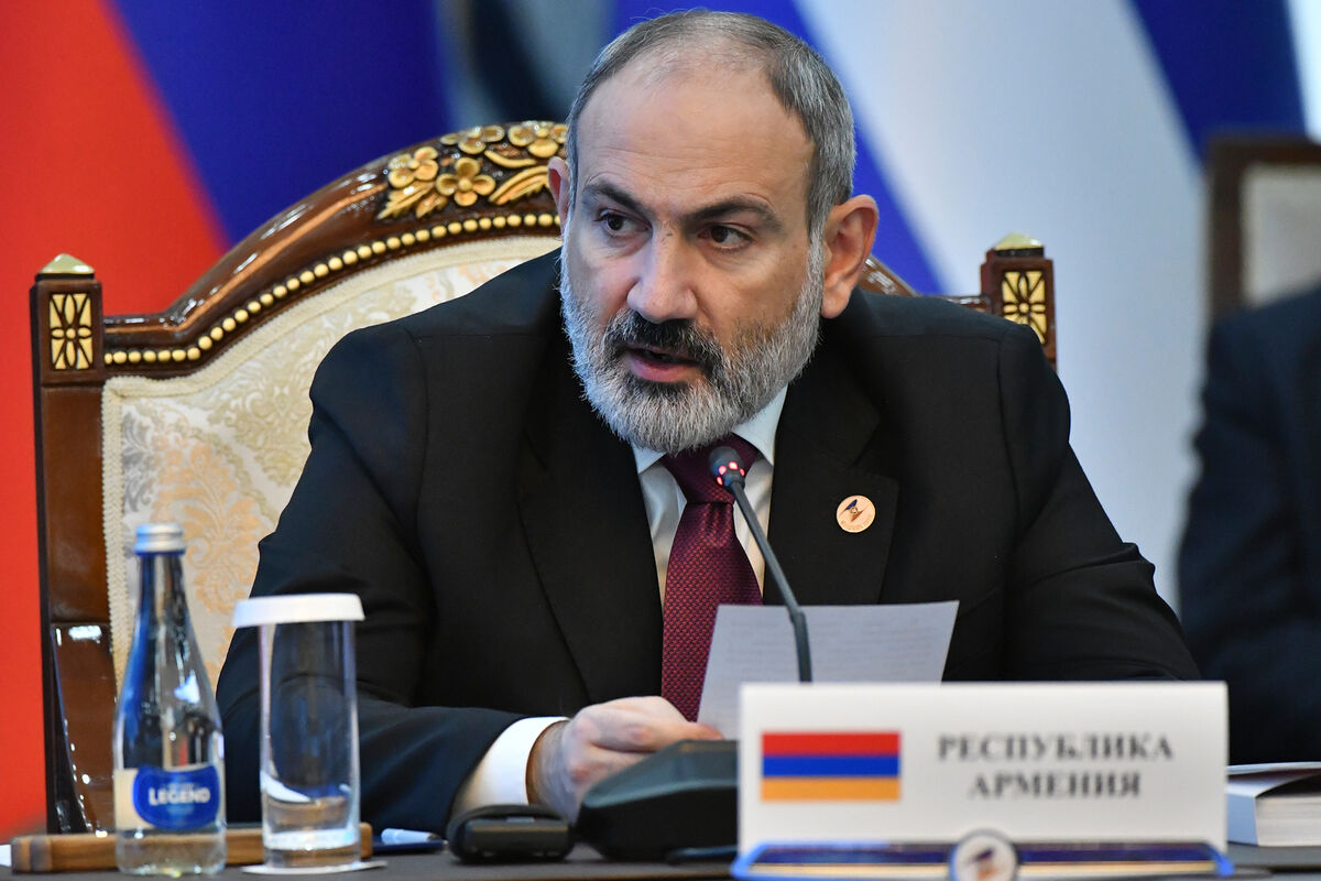 Пашинян: для жителей Карабаха в Армении подготовлено 40 тысяч мест