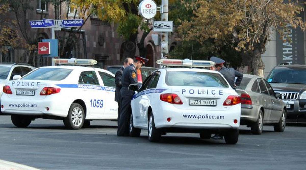 Полиция Армении призывает не ехать в аэропорт