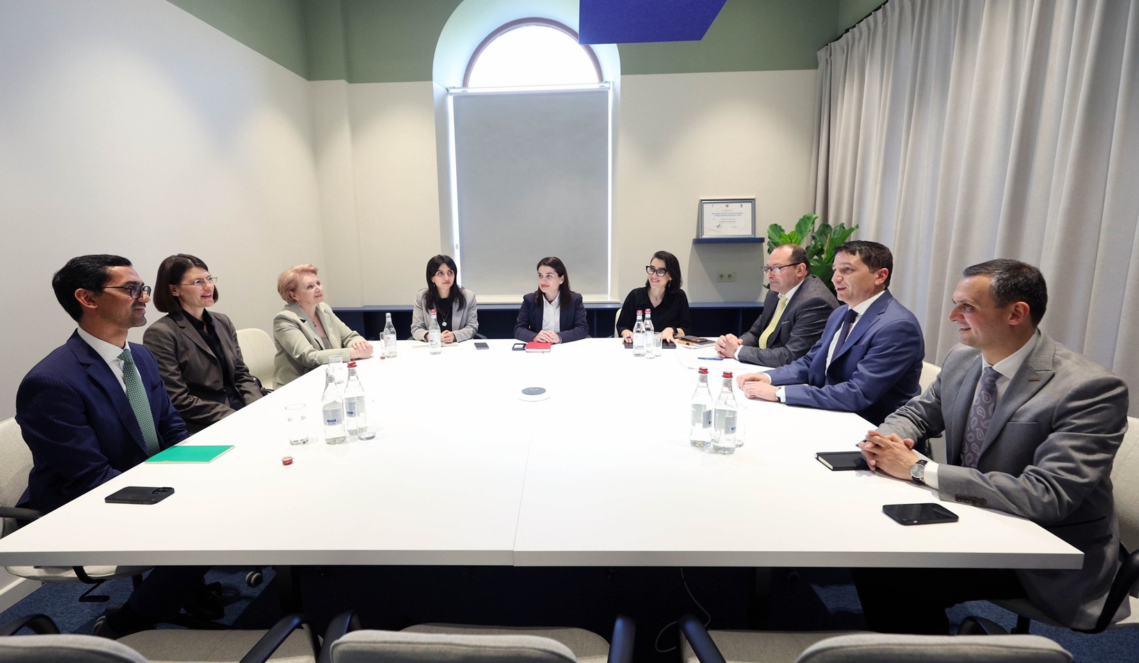 ՀՀ ֆինանսների նախարարն ընդունել է ԱՄՀ նոր մշտական ներկայացուցչին