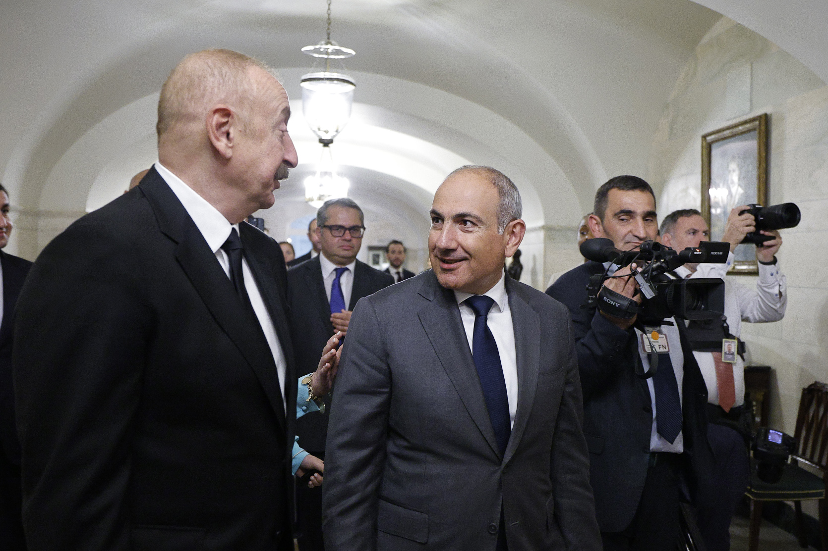 Փաշինյանը խուճապի է մատնել թիմակիցներին  