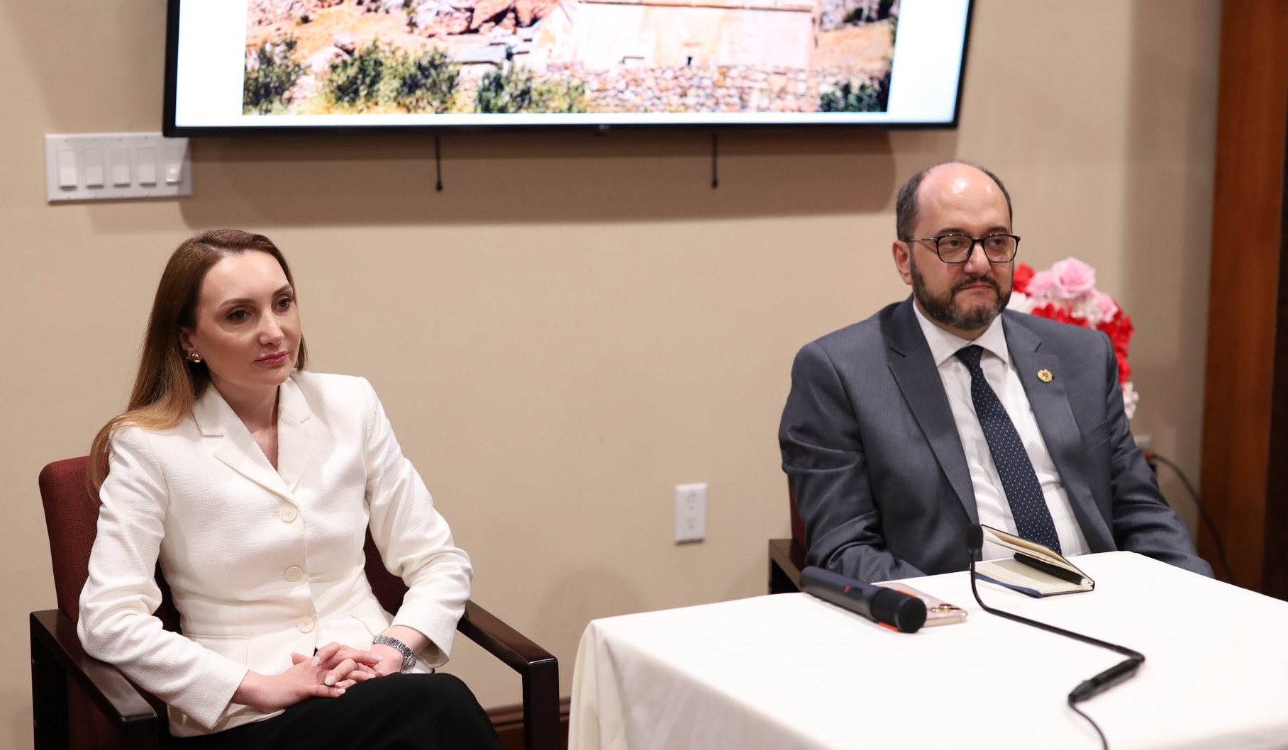 Արայիկ Հարությունյանը և Լիլիթ Մակունցը հանդիպել են ԱՄՆ հայ համայնքի հետ