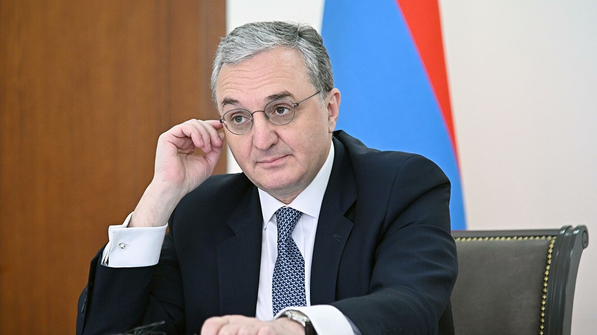 Ереван подтверждает - Зограб Мнацаканян прилетит 12 октября в Москву: посол