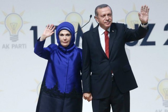 Эрдоган сообщил, что с женой заразились 