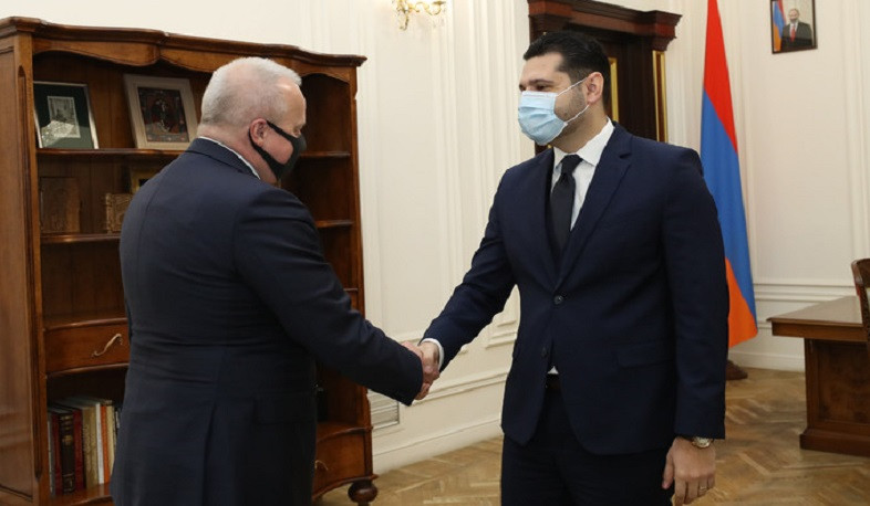Вице-премьер и посол России в Армении обсудили вопросы сотрудничества кабмина и «Росатома»