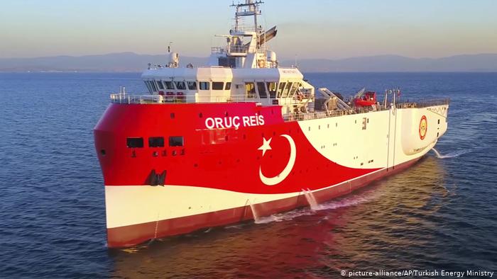 Турция решила возобновить сейсморазведочные работы в Восточном Средиземноморье