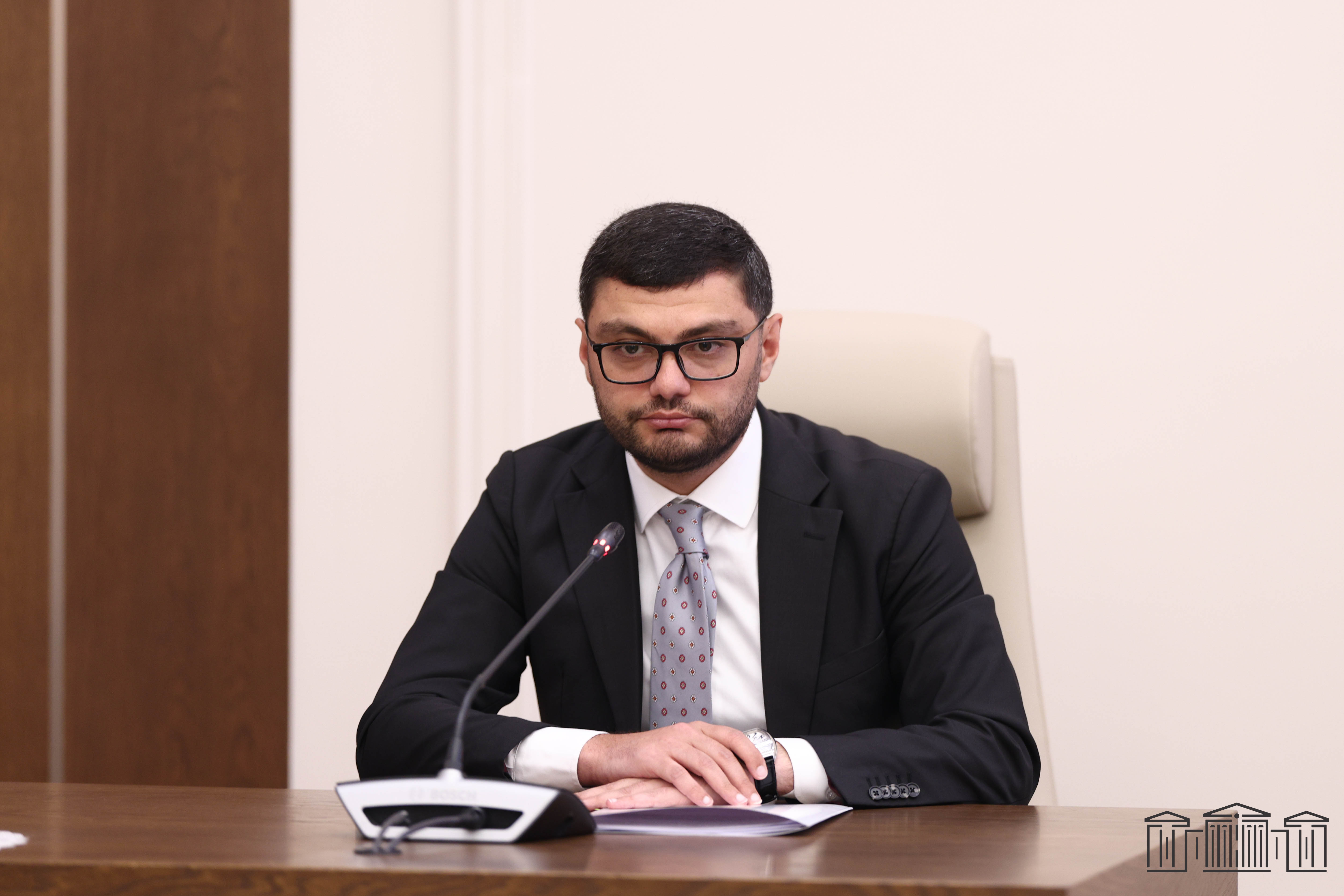 Давид Аракелян награжден почетной медалью Национального Собрания Армении