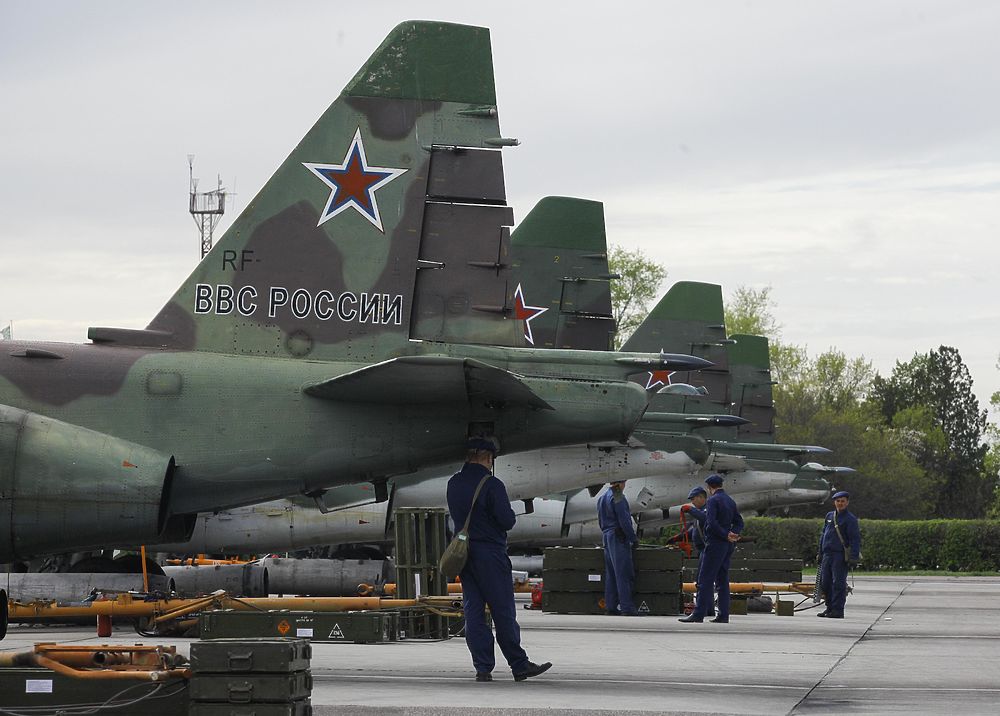 Киргизия готова рассмотреть расширение российской авиабазы Кант - министр