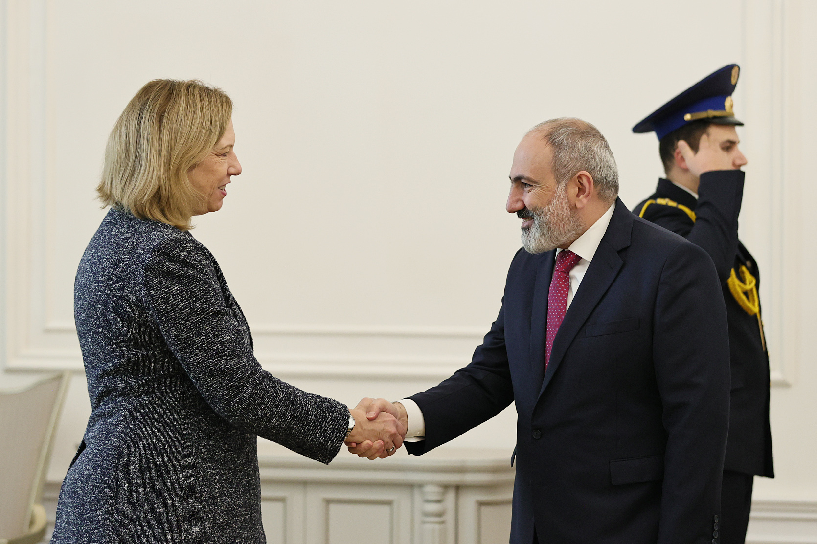 Пашинян и посол США обсудили процесс нормализации армяно-азербайджанских отношений
