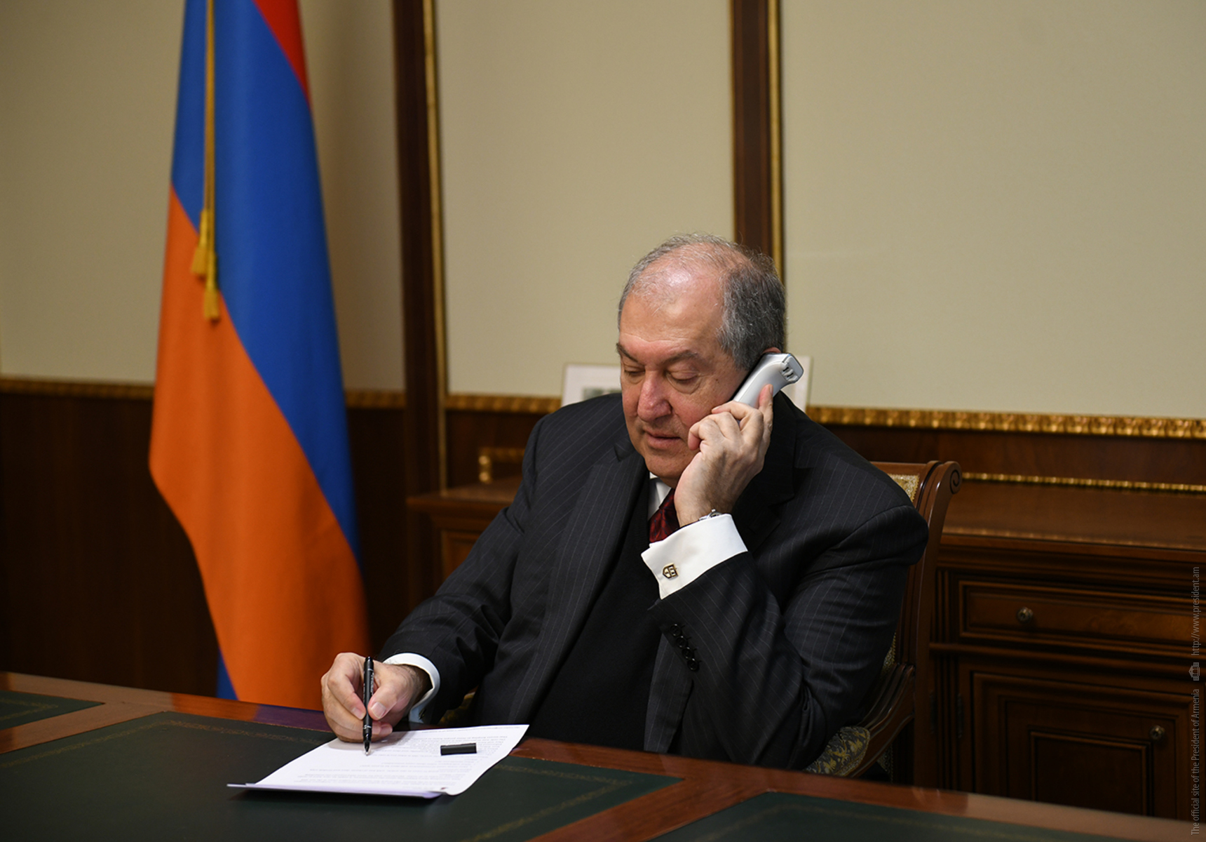 Нубар Афеян рассказал президенту Армении о работах по созданию и испытанию вакцины