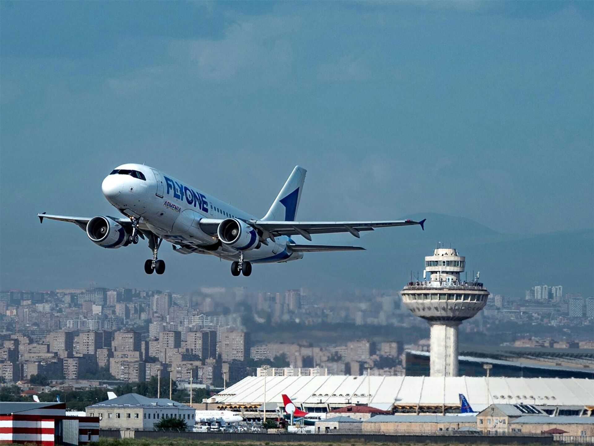 FlyOne Armenia откроет рейсы по маршруту Ереван–Краснодар–Ереван