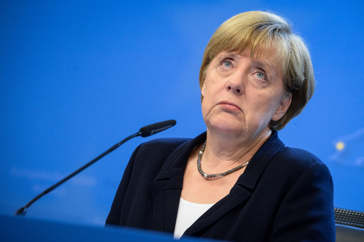 Меркель предложила отложить вывод немецких военных с базы в Турции