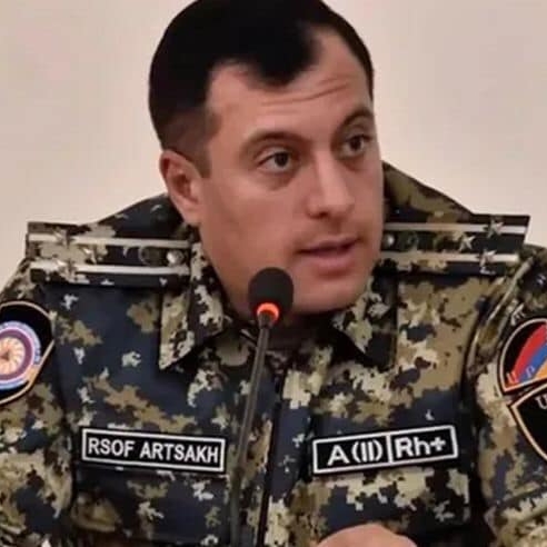 Борис Авакян: самолет с армянскими военнопленными приземлится через несколько часов