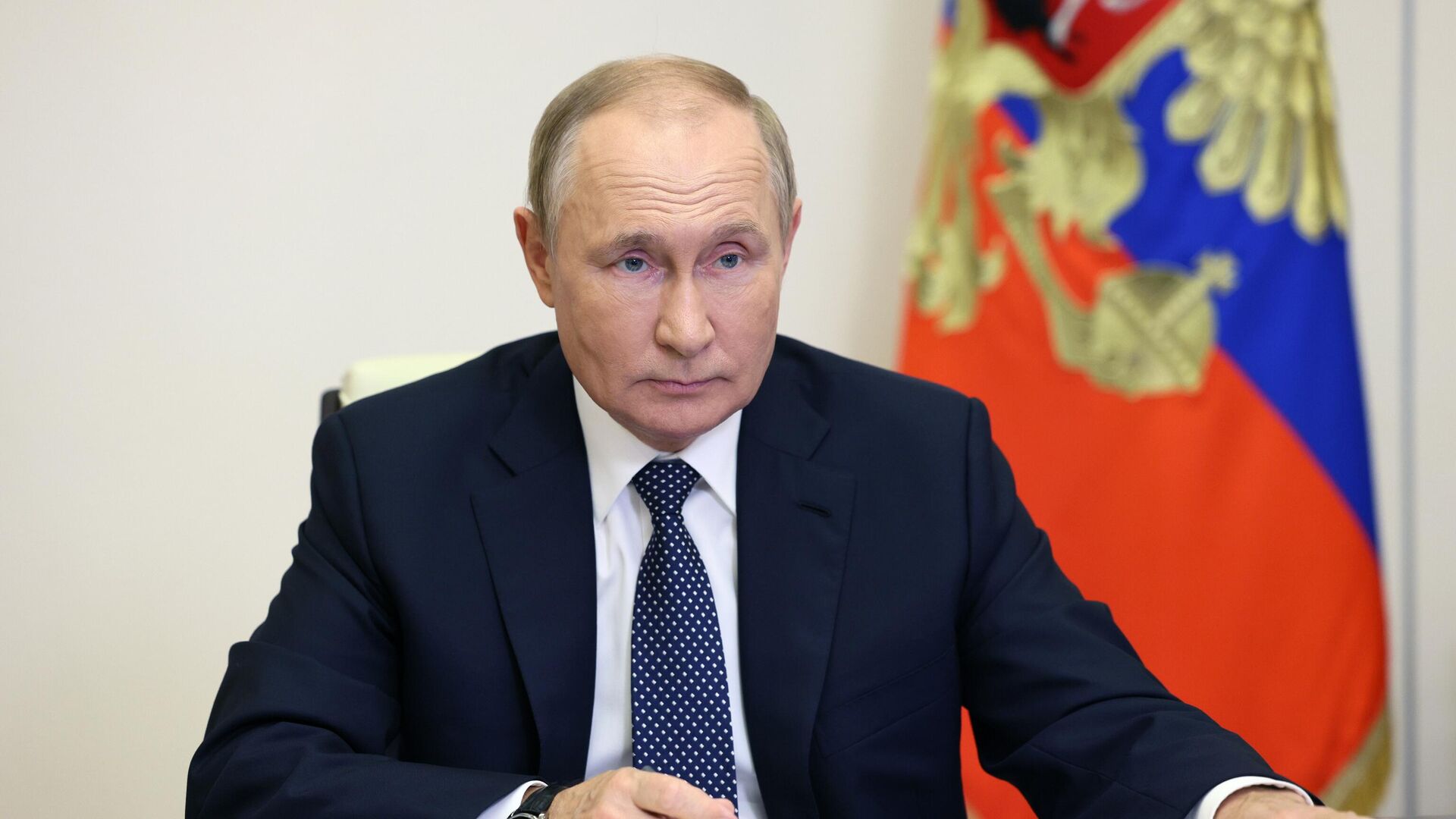 Путин: Россия делает все для создания системы равной и неделимой безопасности 