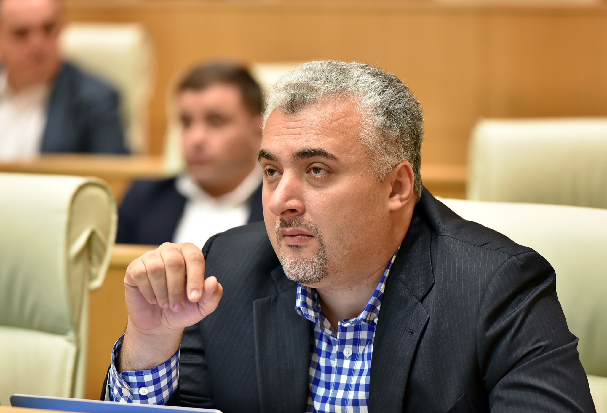 Правительство объявит в Грузии карантин после выборов – Серги Капанадзе