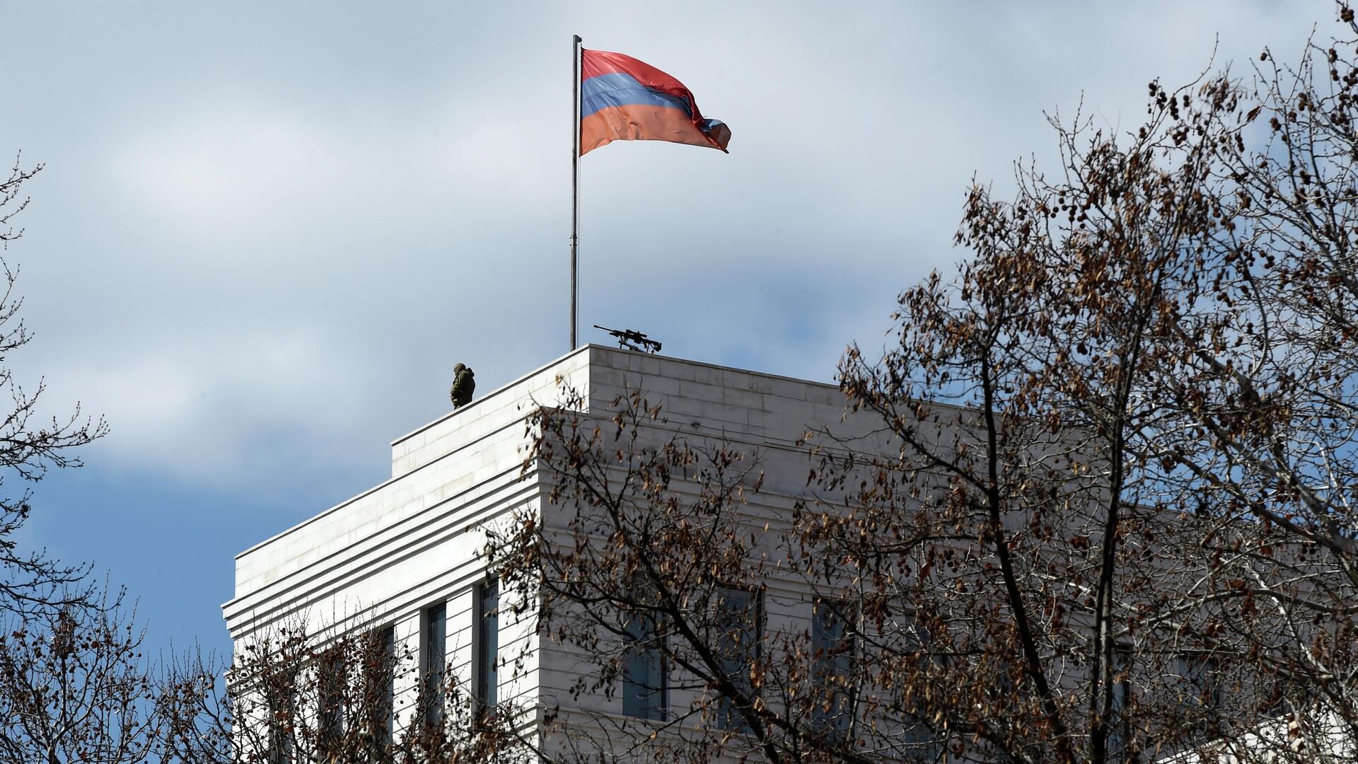 Важны дискуссии между Степанакертом и Баку с созданием международного механизма - МИД