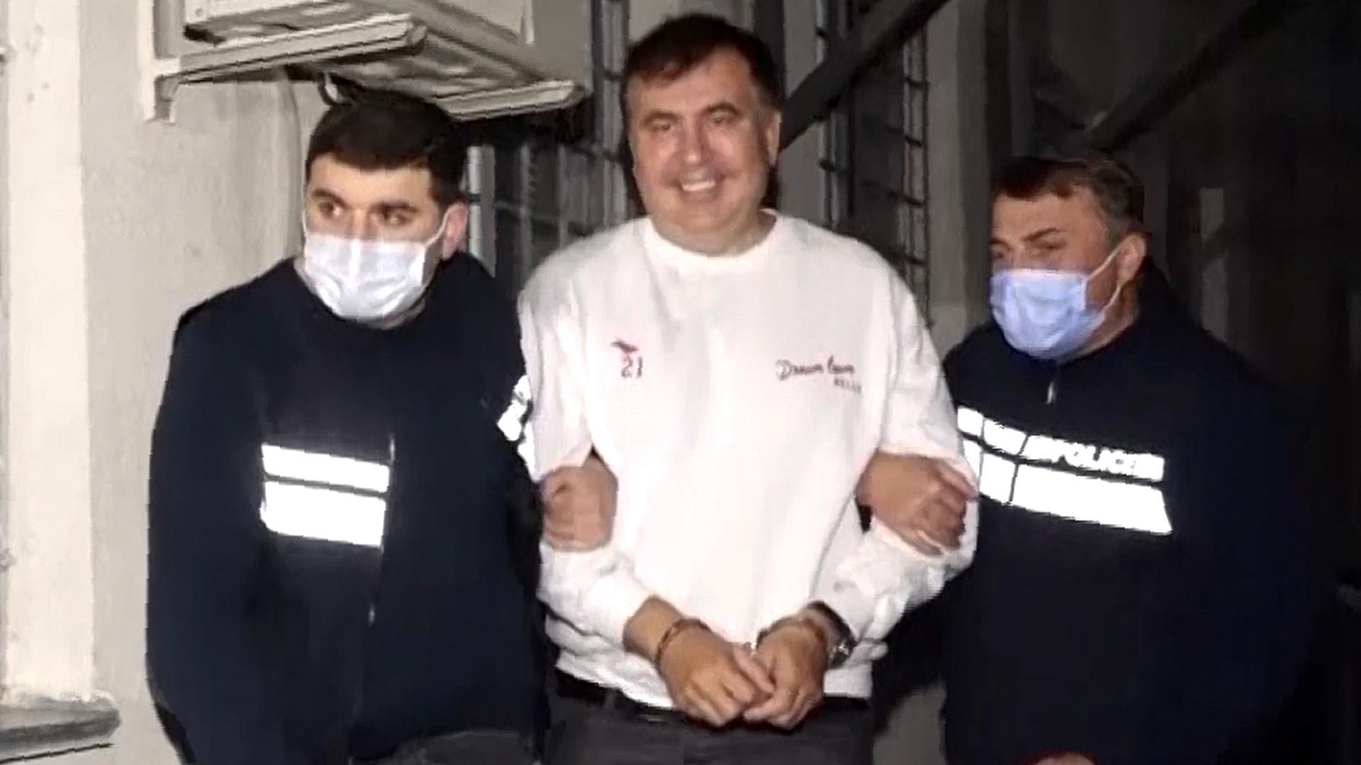 В Грузии арестовали отца и сына, встретивших Саакашвили в порту Поти