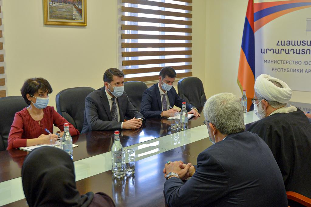 В условиях общих региональных угроз Иран и Армения должны тесно сотрудничать - Андреасян  