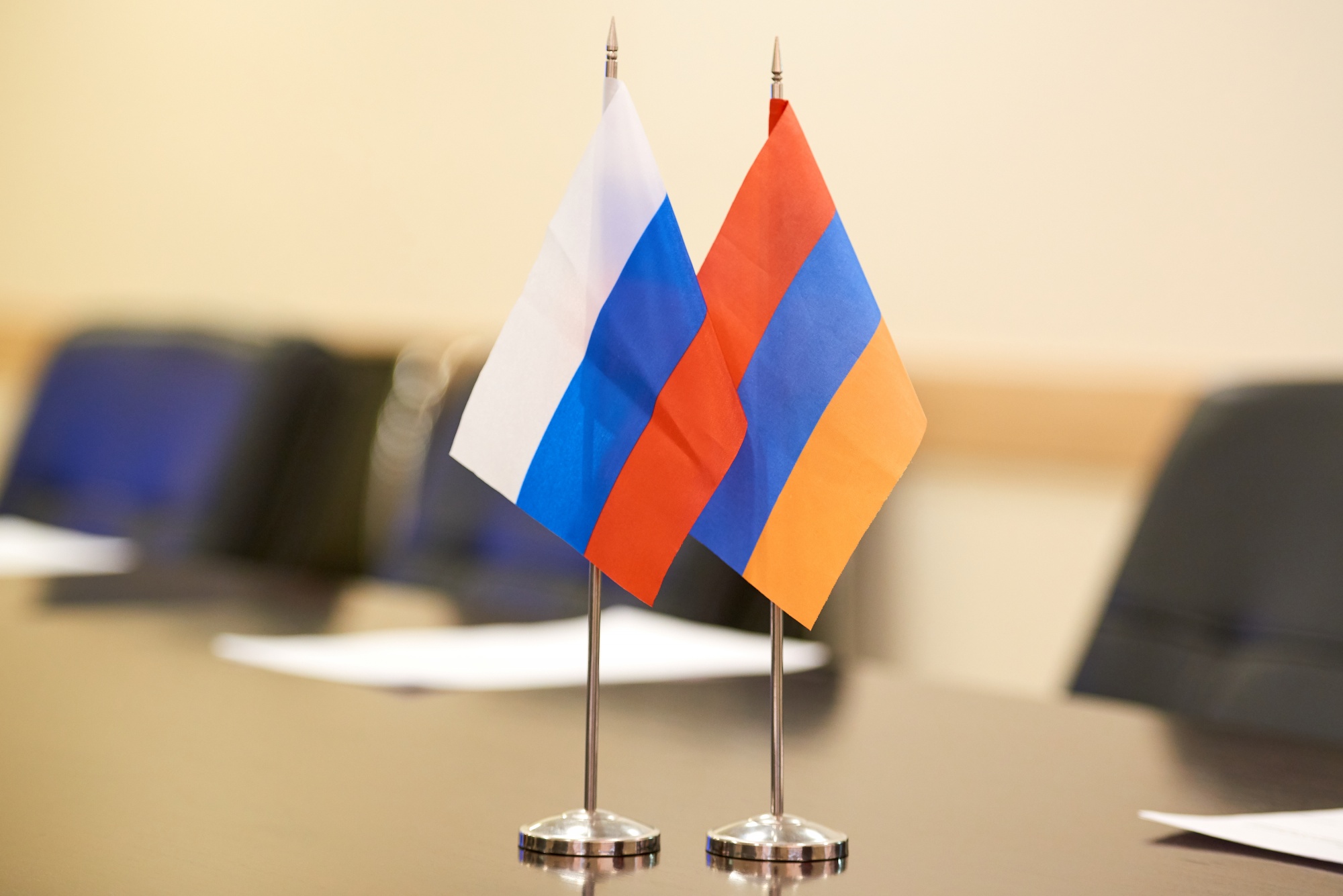 Министры здравоохранения России и Армении обсудили ситуацию с COVID-19