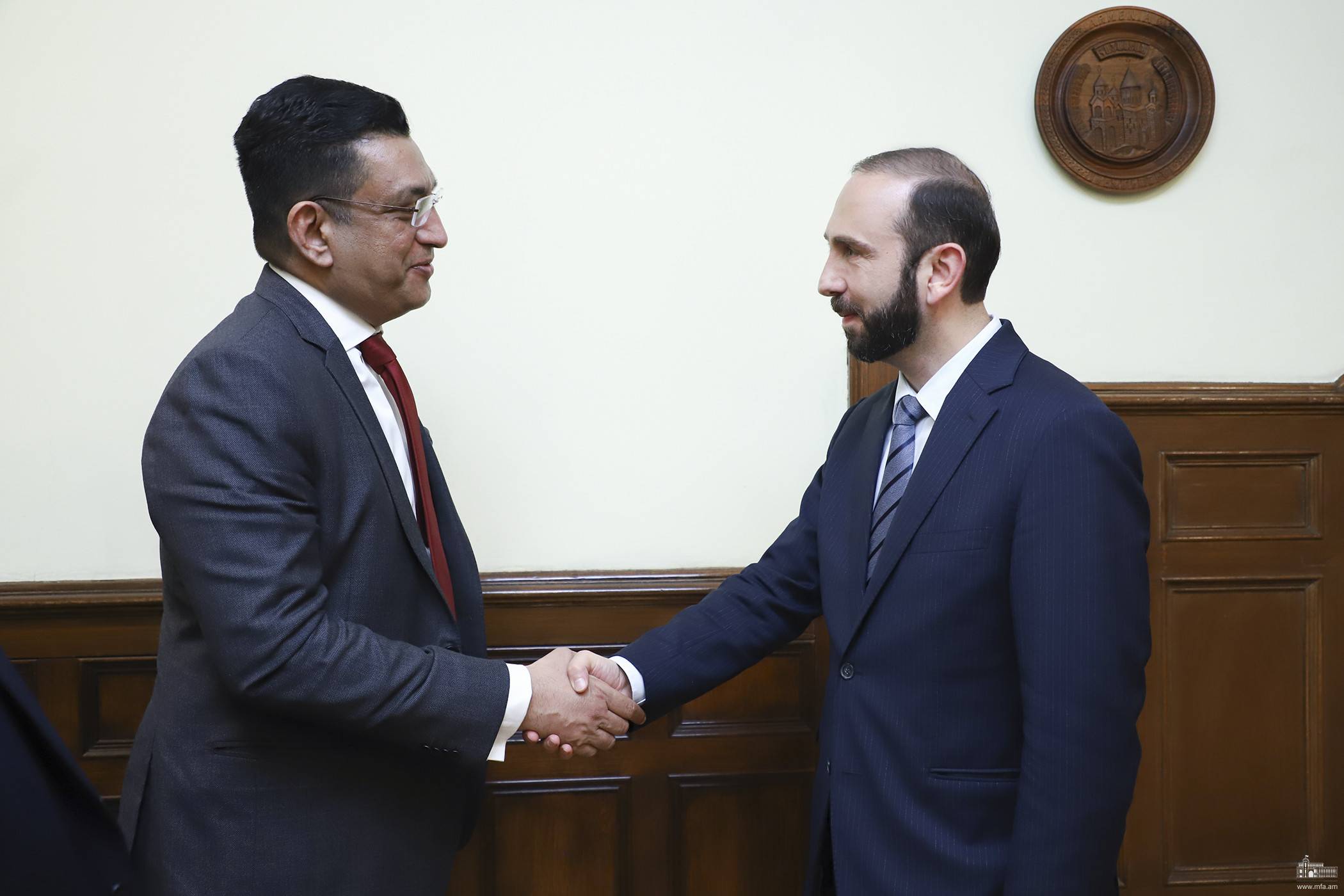 Состоялась встреча министров иностранных дел Армении и Шри-Ланки