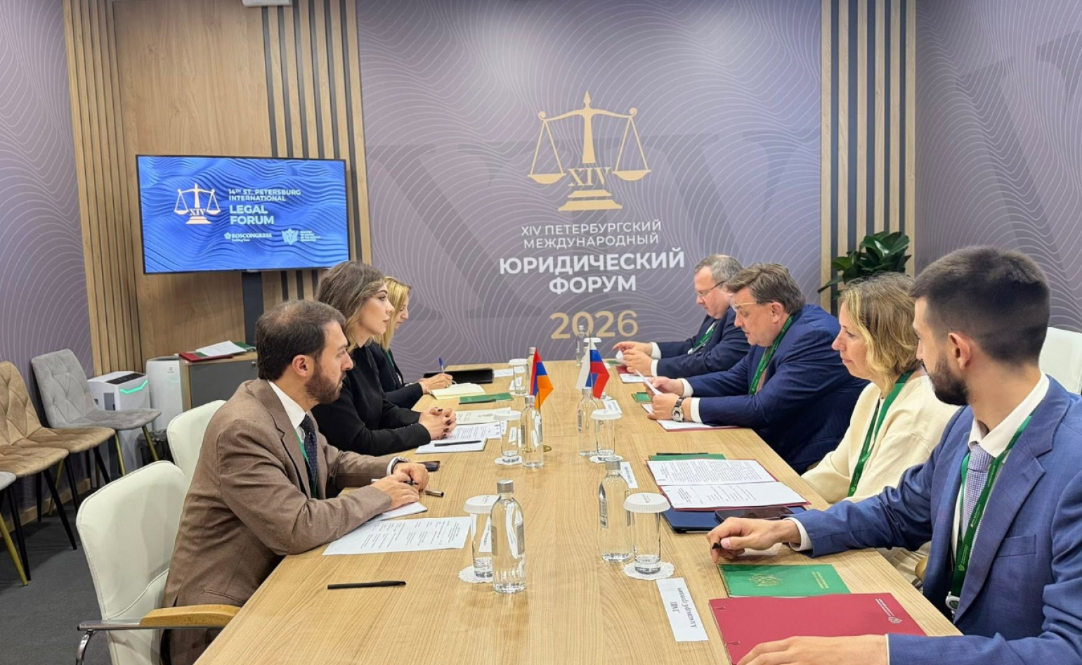 Србуи Галян пригласила российского коллегу в Ереван