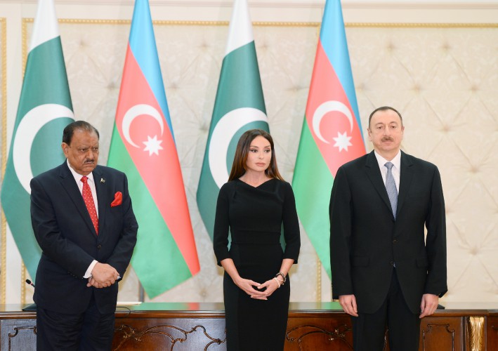 Пакистан ведет переговоры с Азербайджаном о подключении к коридору «Север-Юг»